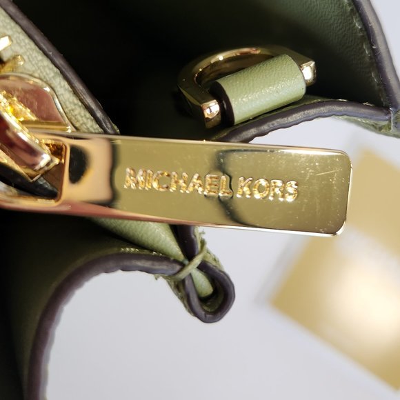 Michael Kors Medium Pebbled Leather Mercer Crossbody Bag Sage Green - Picture 11 of 14